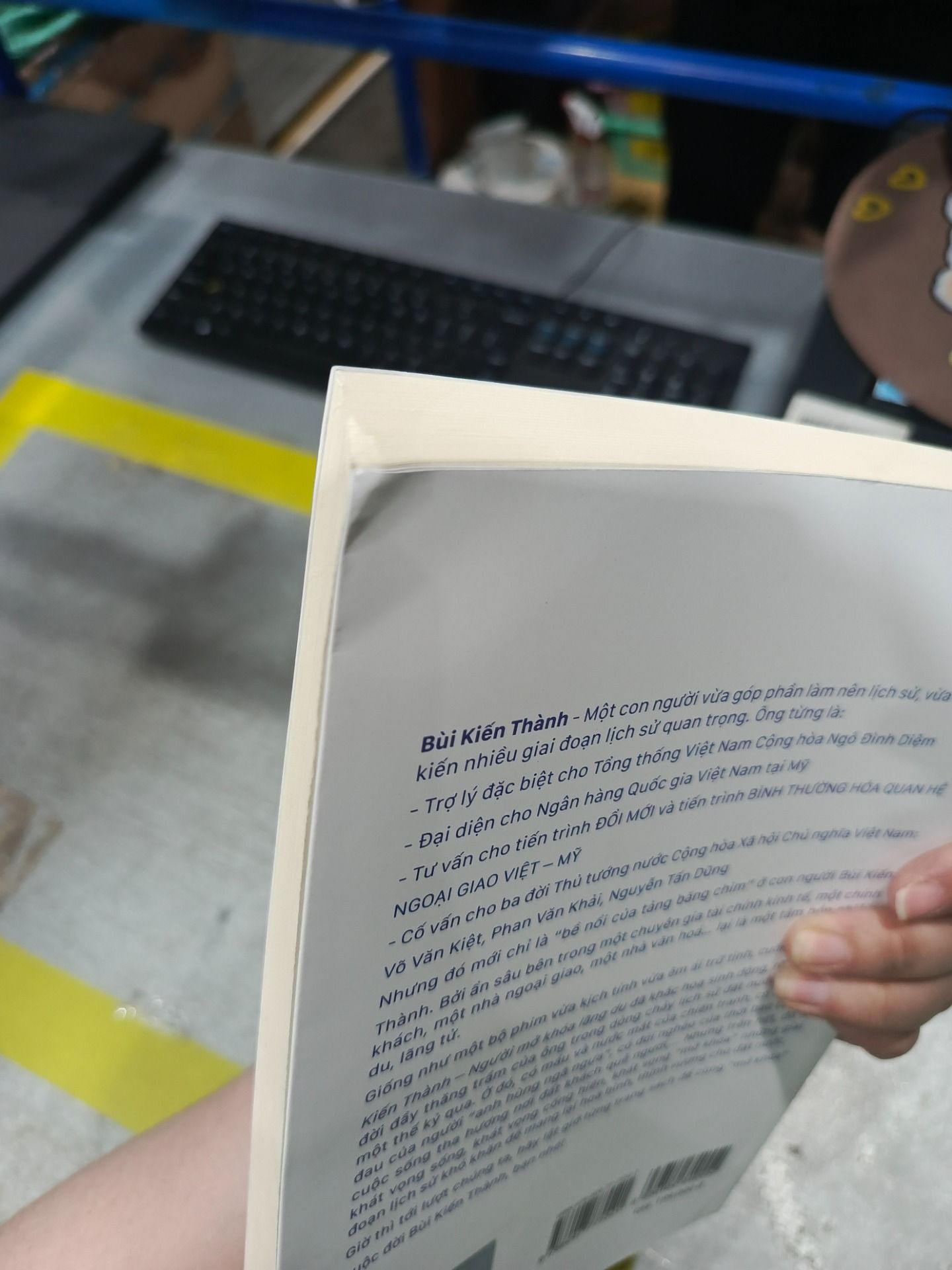 Bùi Kiến Thành - Người Mở Khóa Lãng Du (Hồi Ký)