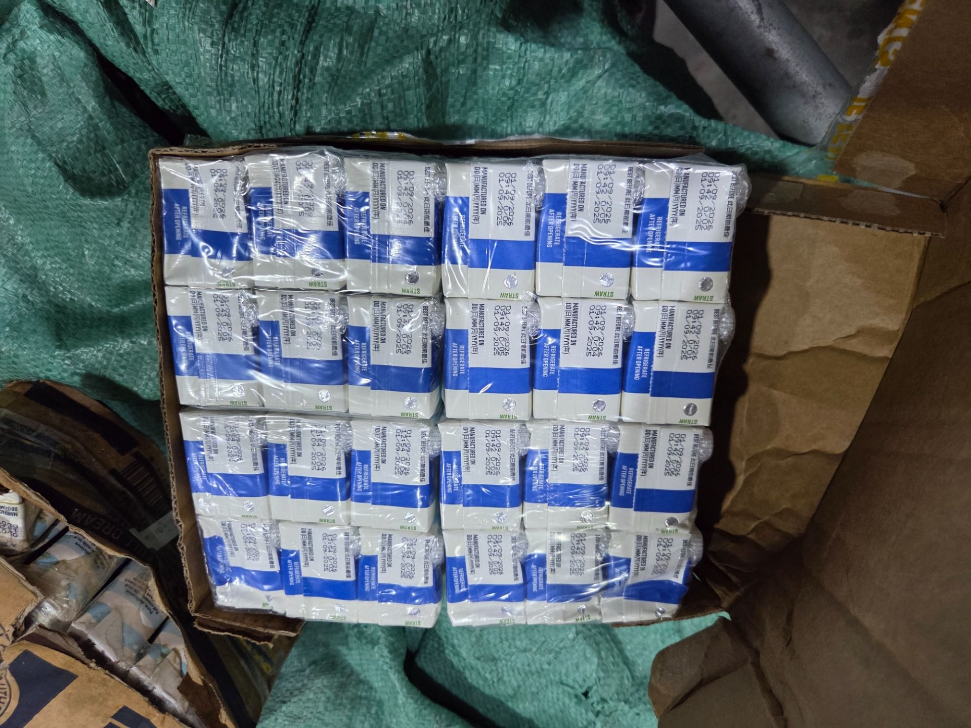 Thùng 4 Lốc Sữa Nguyên Kem Devondale Fullcream (4 x 6 x 200Ml)