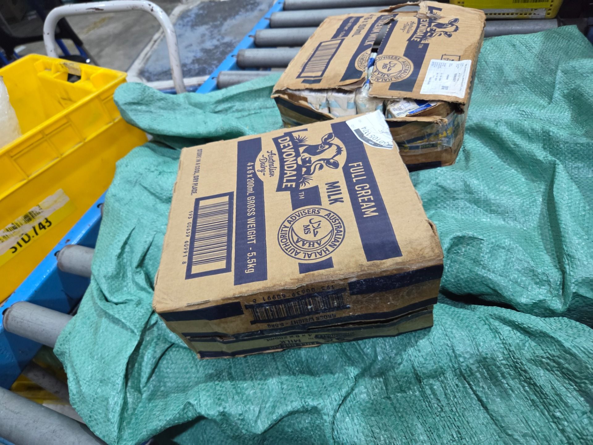 Thùng 4 Lốc Sữa Nguyên Kem Devondale Fullcream (4 x 6 x 200Ml)