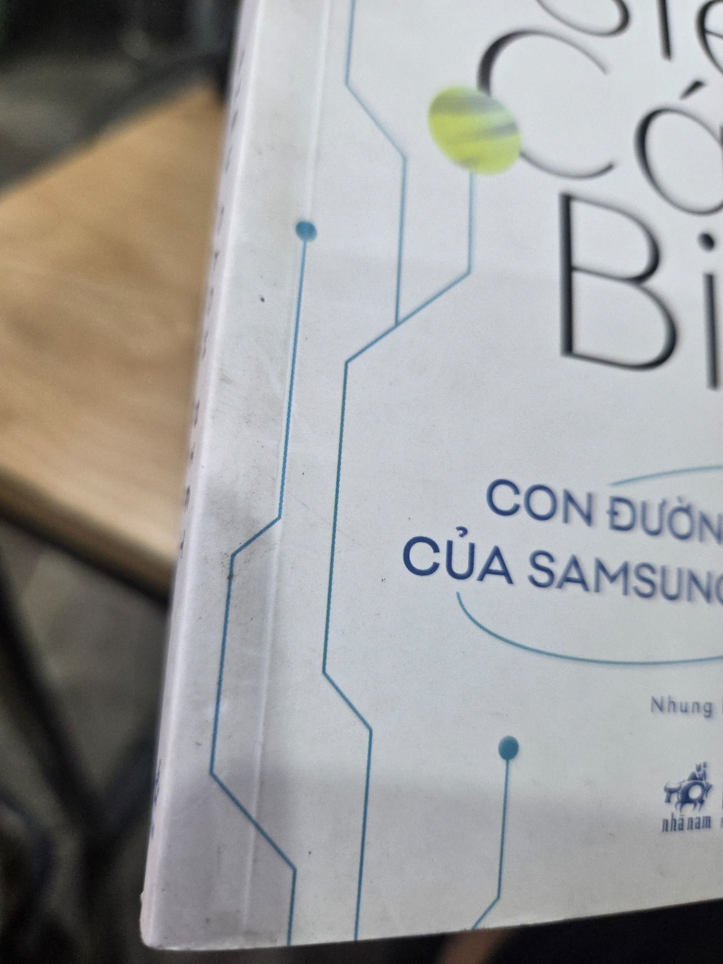 Sách Siêu Cách Biệt - Con Đường Vượt Trội Của Samsung Electronics