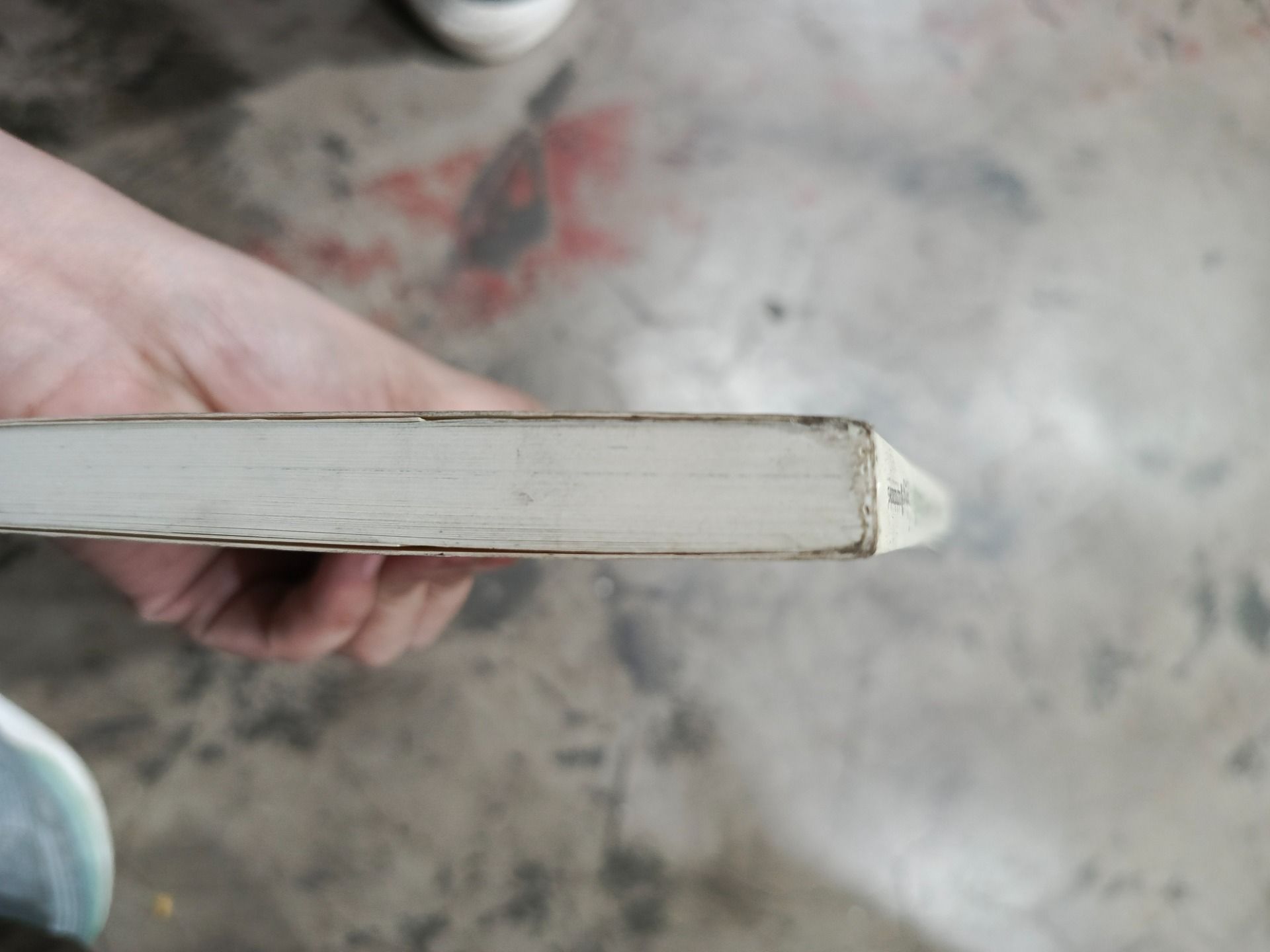 Tôi Cần Một Cái Khuôn Khác Méo Mó Cũng Được